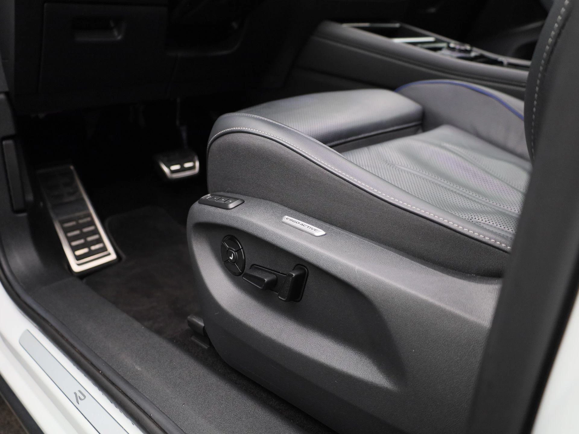 Volkswagen Tiguan 1.5 eHybrid R-Line Edition 272 PK