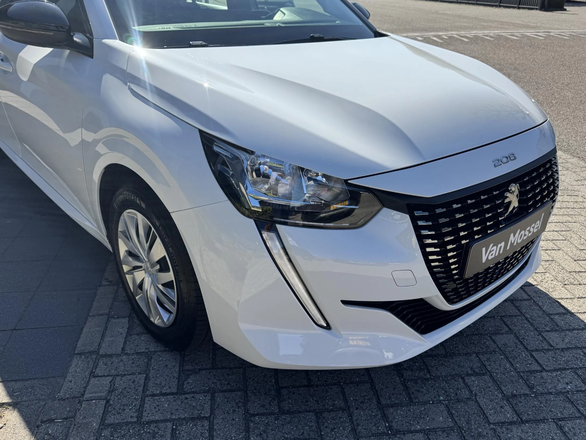 Peugeot-208-image-6