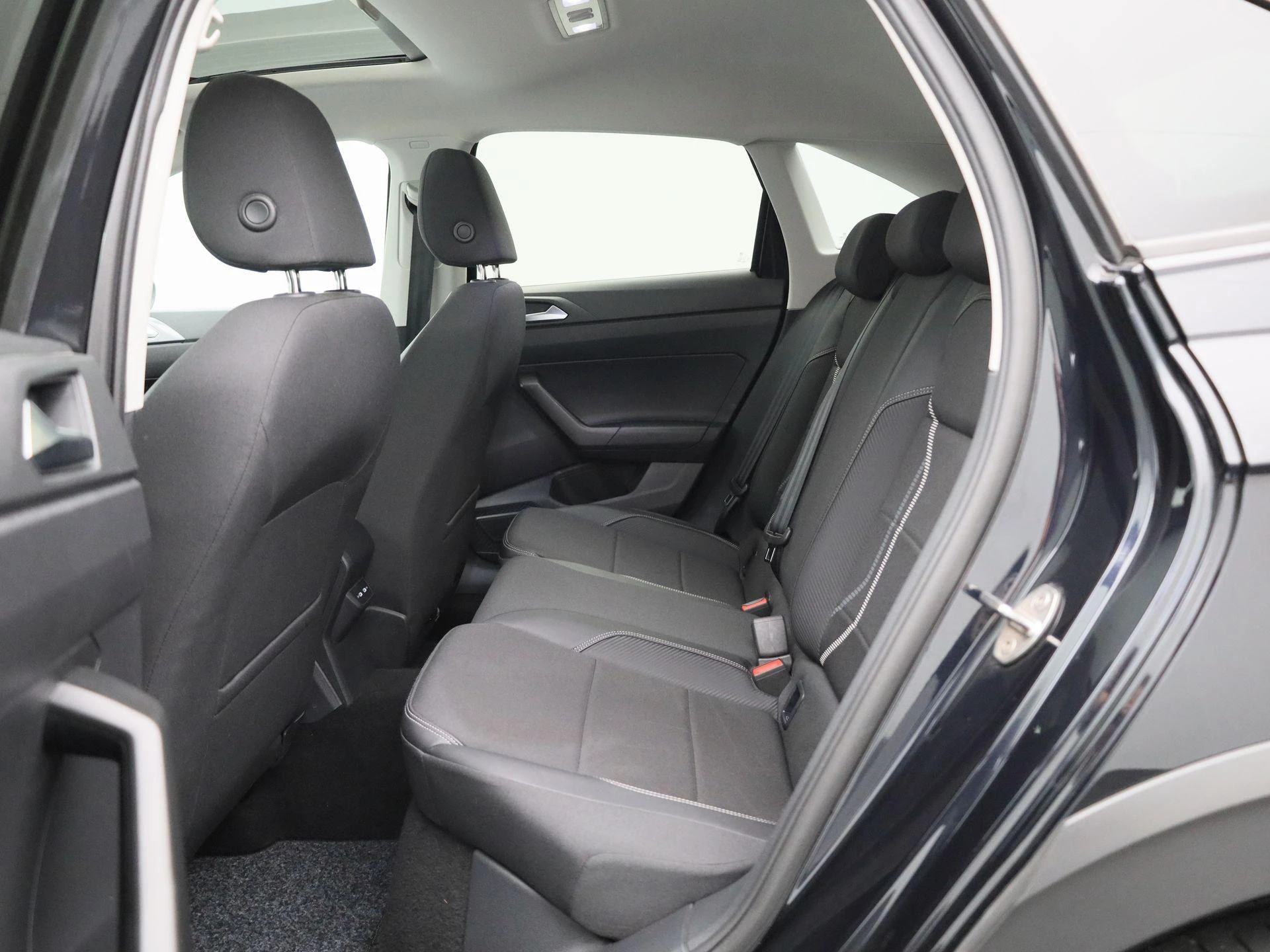 Volkswagen-Taigo-image-11
