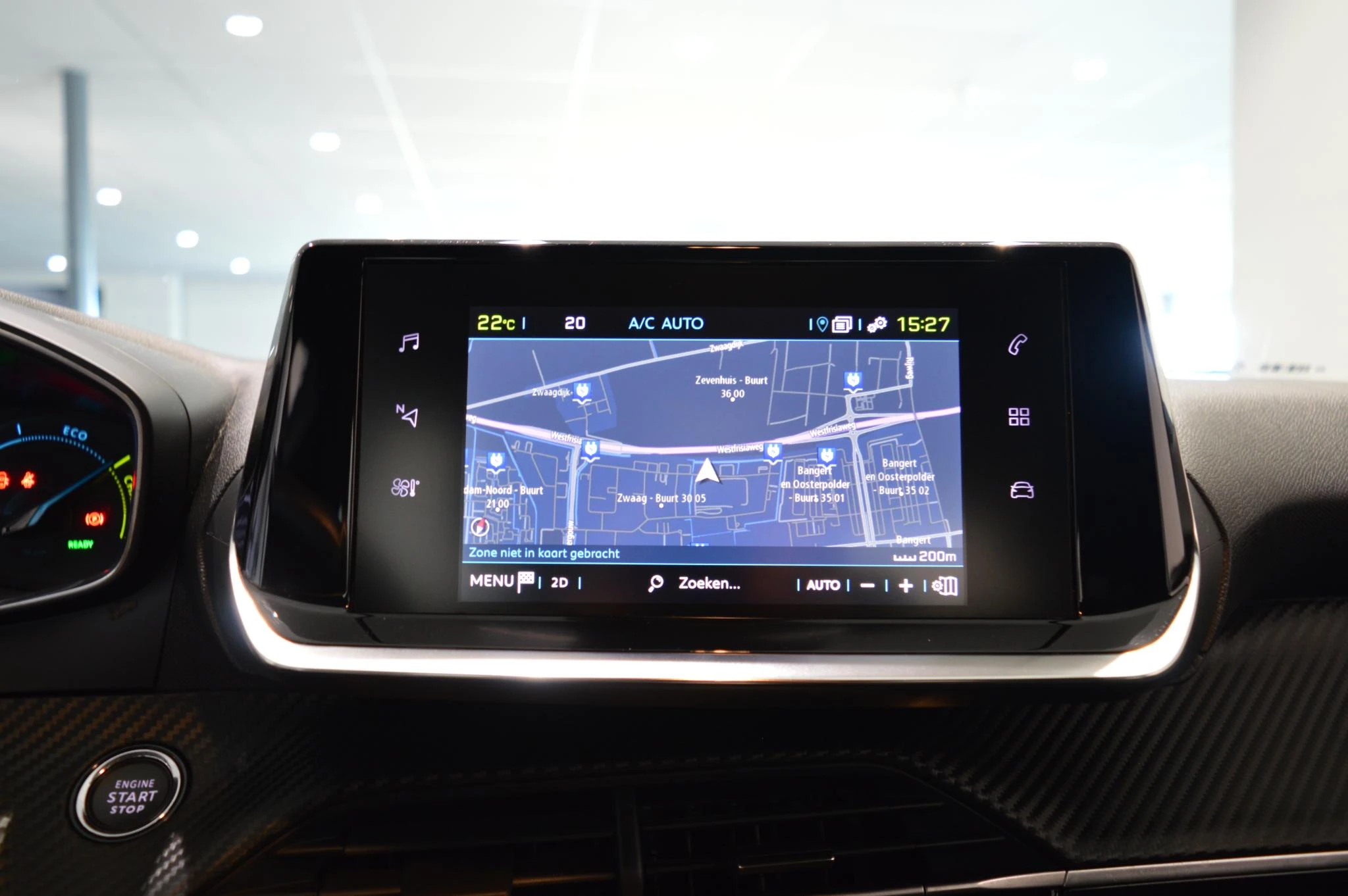 Peugeot-e-2008-image-11