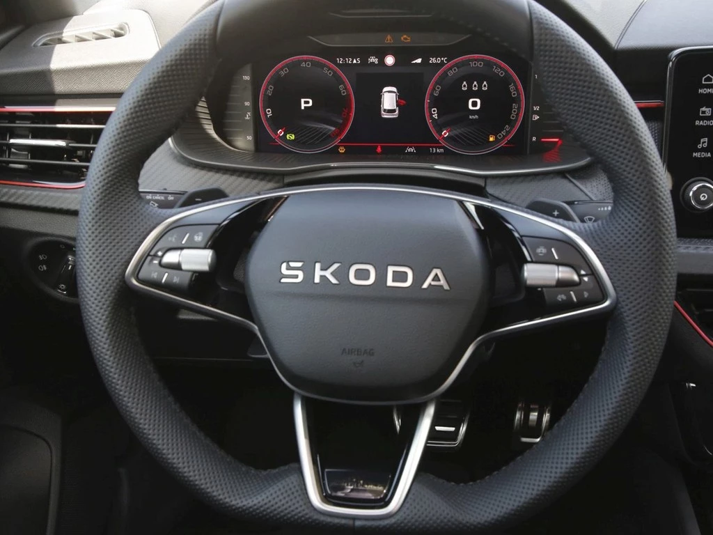 Škoda Kamiq 1.5 TSI DSG Monte Carlo 18" LM NAVIAPP+VC RFK