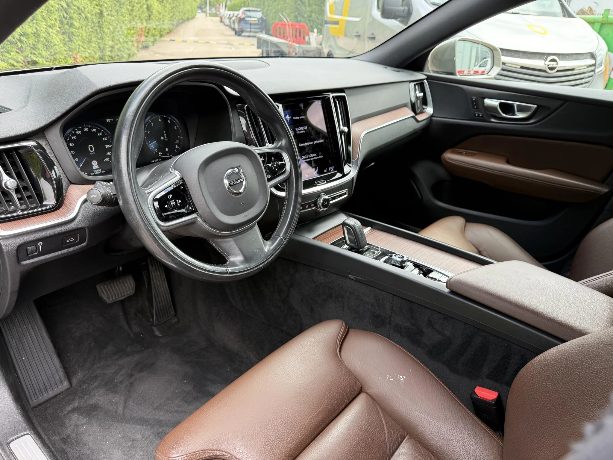 Volvo-V60-image-17
