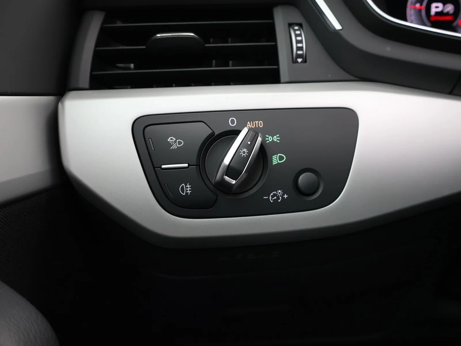 Audi-A4-image-25