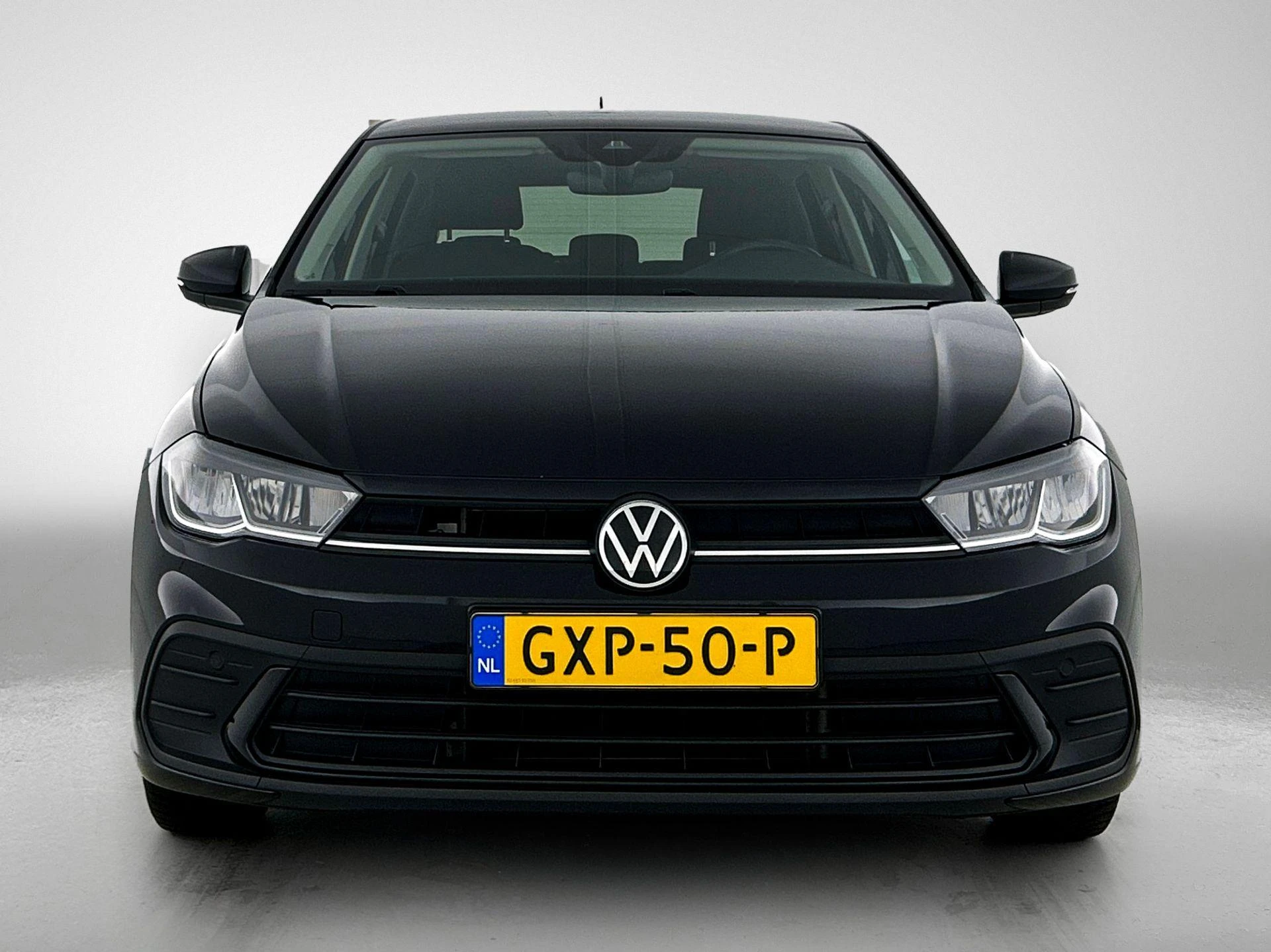 Volkswagen-Polo-image-4