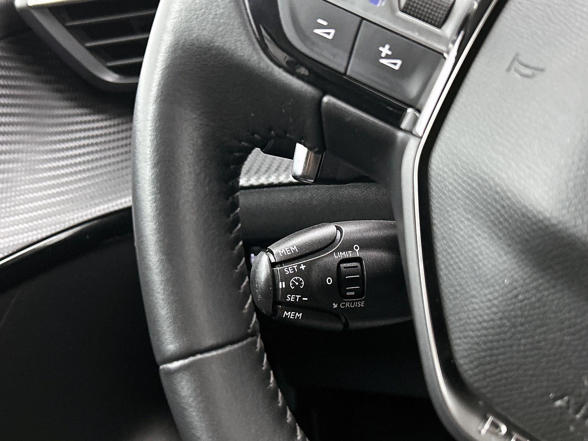 Peugeot 208 1.2 PureTech Allure Pack