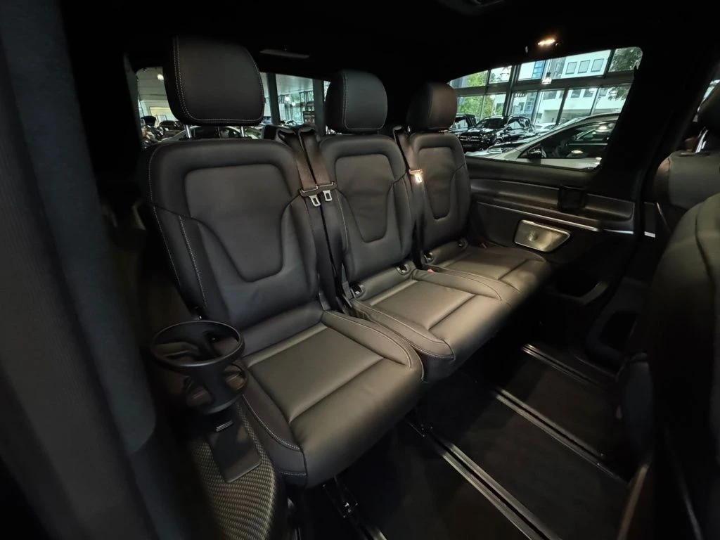 Mercedes-Benz-V-Klasse 300 d-image-17