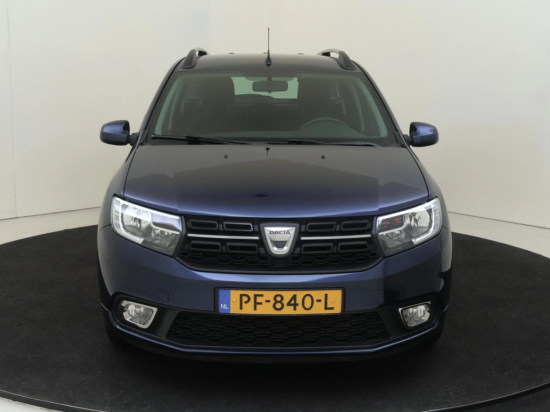 Dacia-Logan-image-5