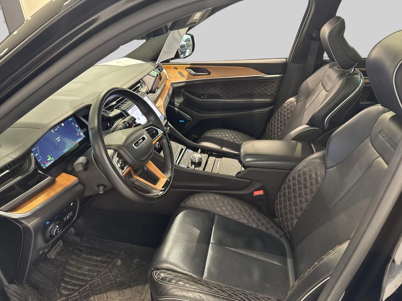 Jeep-Grand Cherokee-image-7