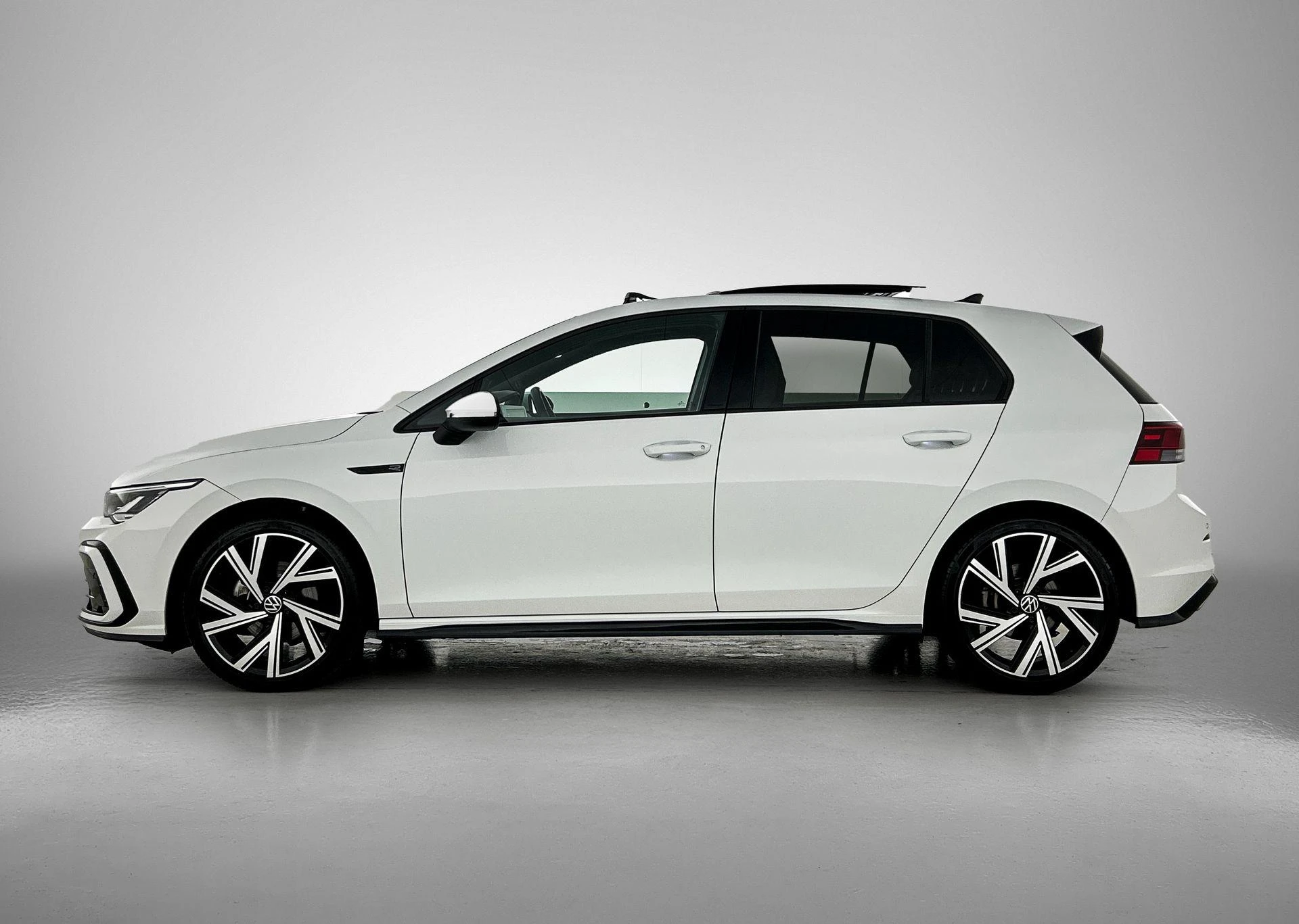 Volkswagen Golf 1.5 eTSI R-Line