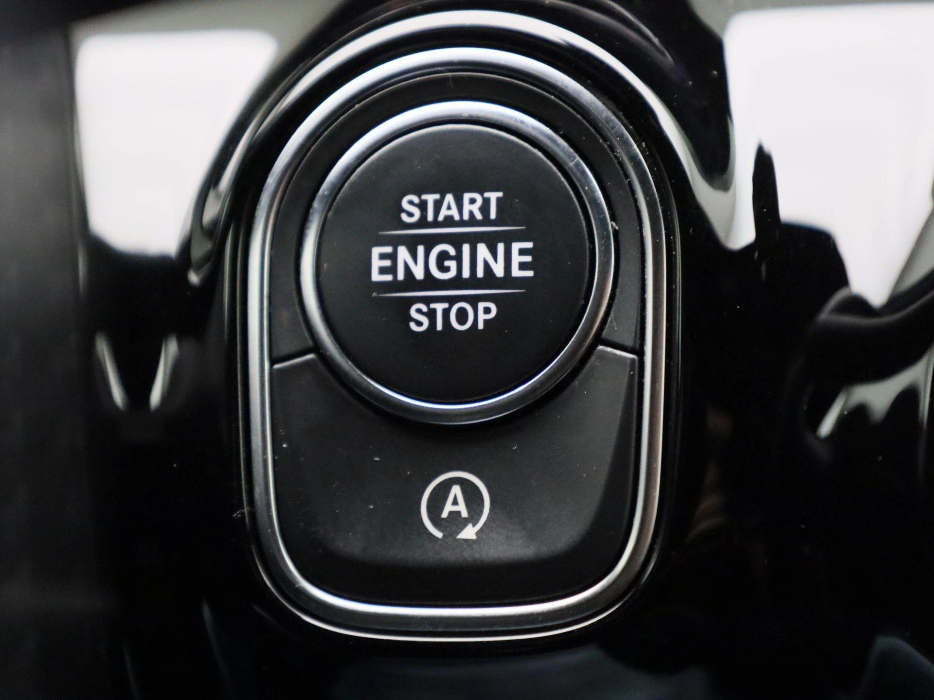 Mercedes-Benz-A-Klasse-image-20