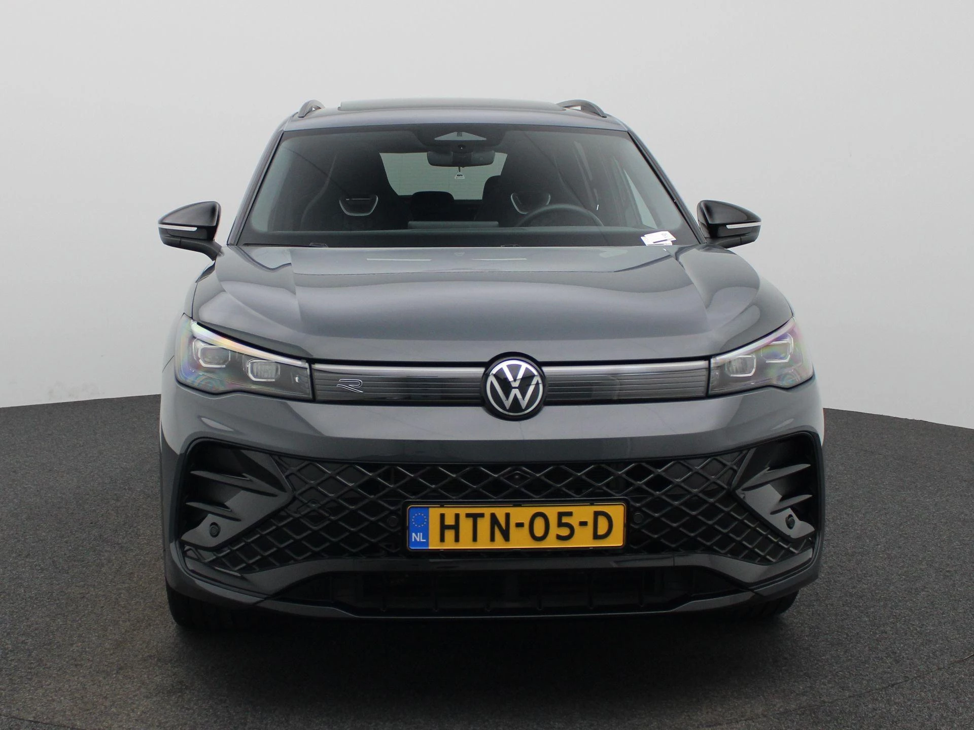 Volkswagen-Tiguan-image-2