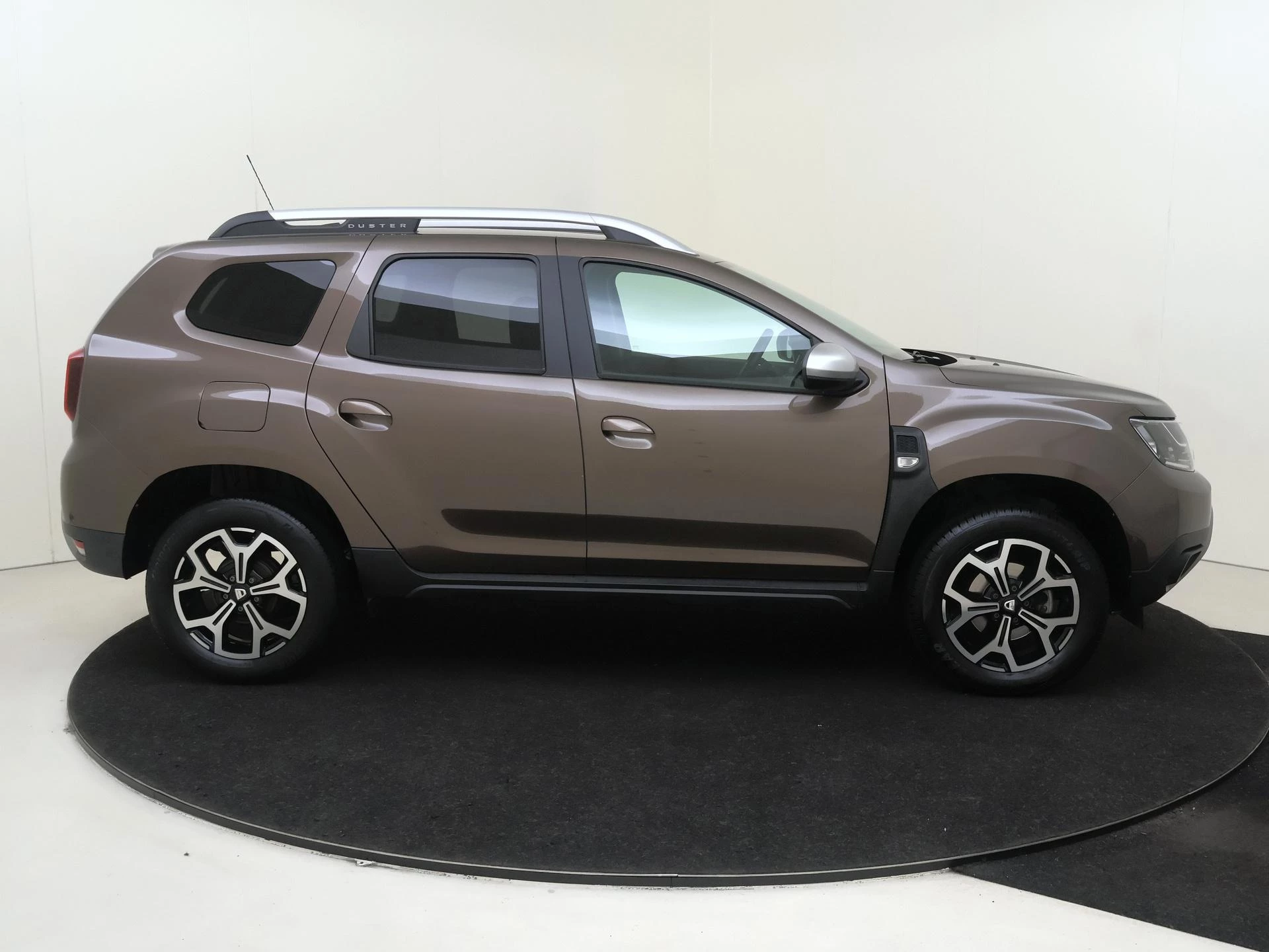 Dacia-Duster-image-8
