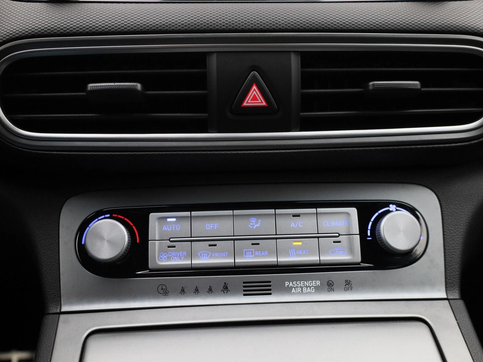 Hyundai-Kona-image-16