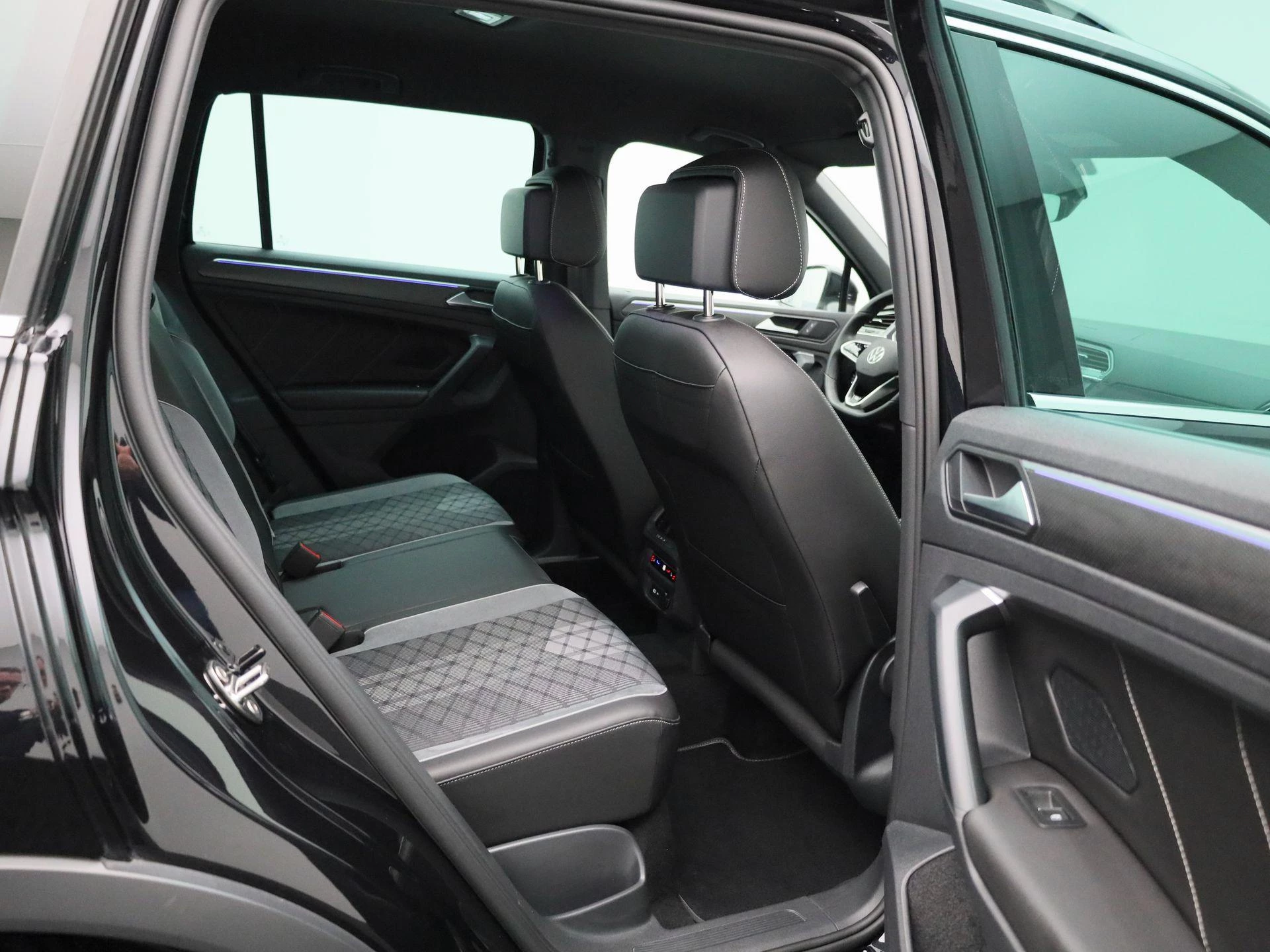 Volkswagen-Tiguan-image-41