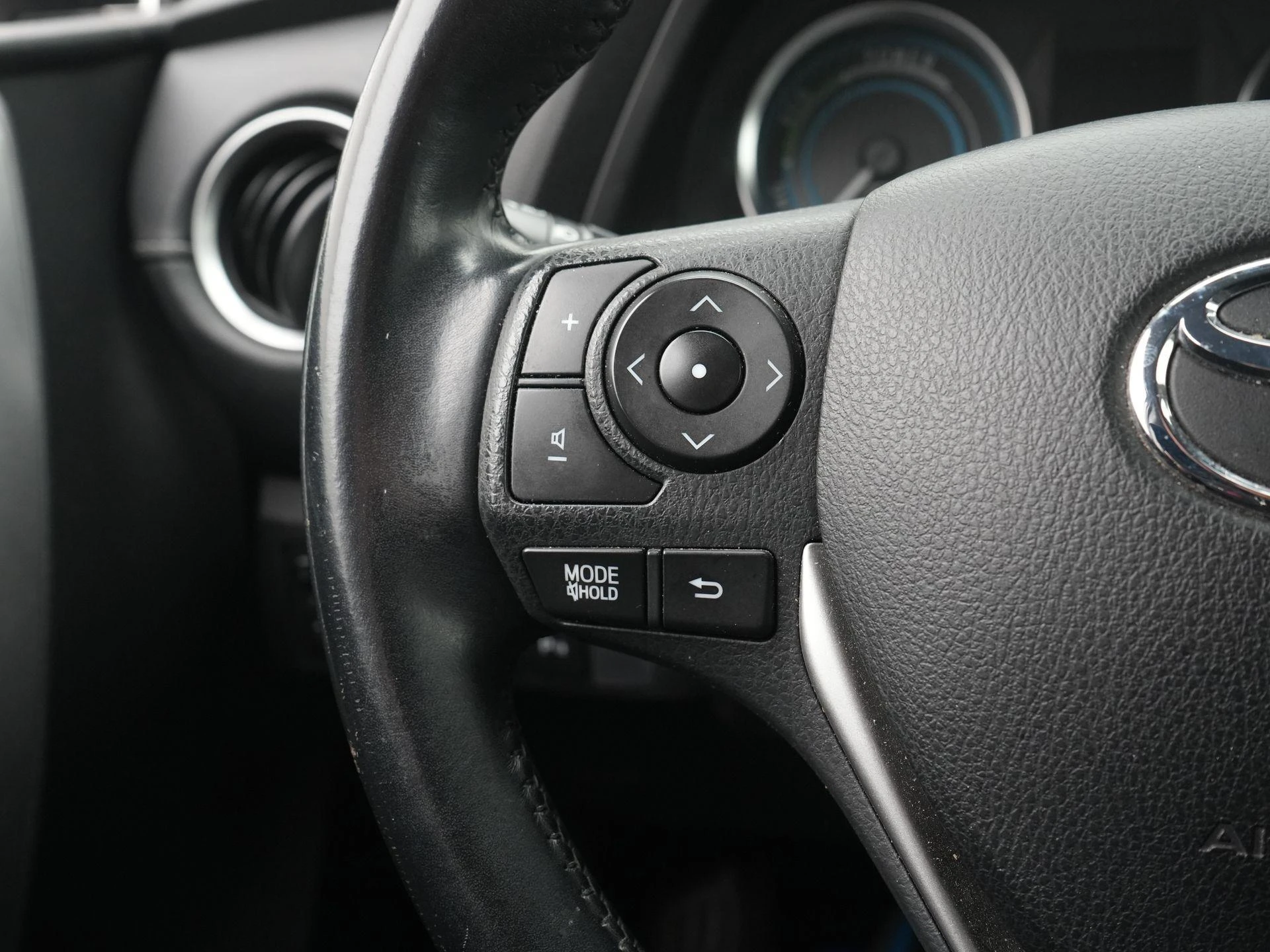 Toyota-Auris-image-17