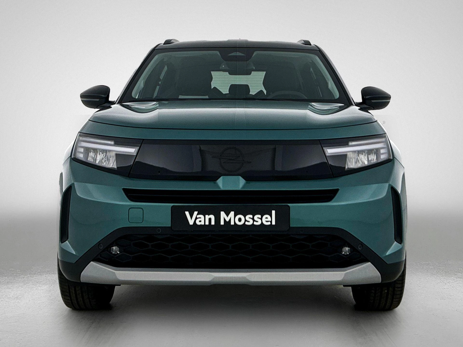 Opel-Frontera-image-1