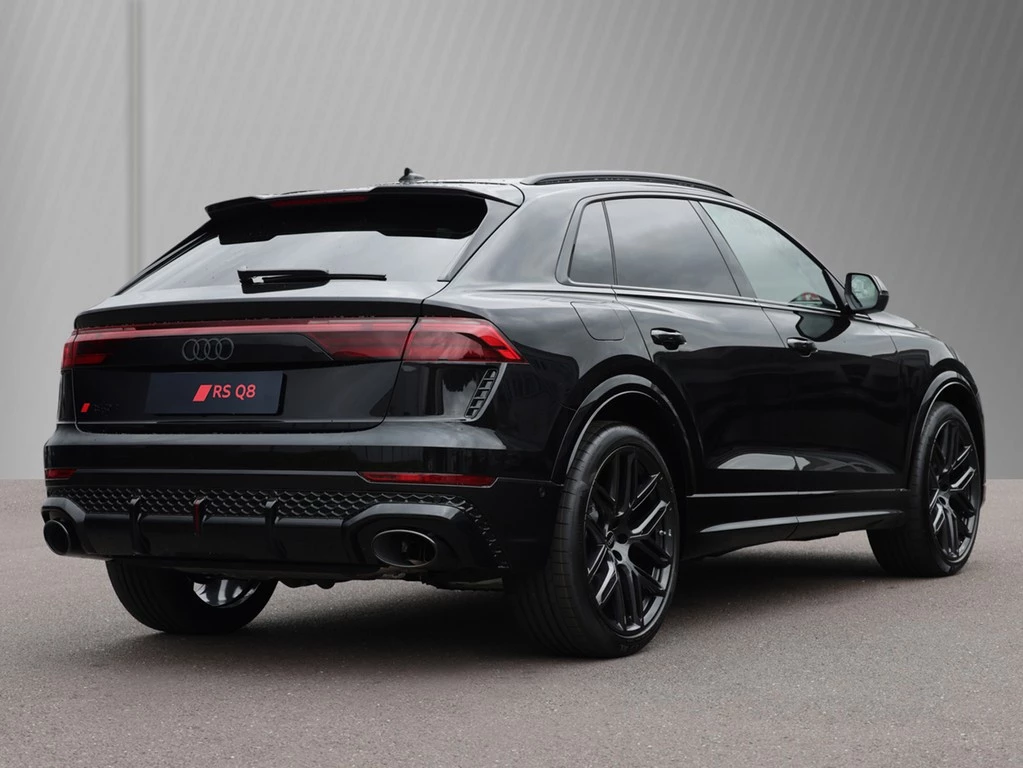 Audi RSQ8 SUV 441 kW tiptronic
