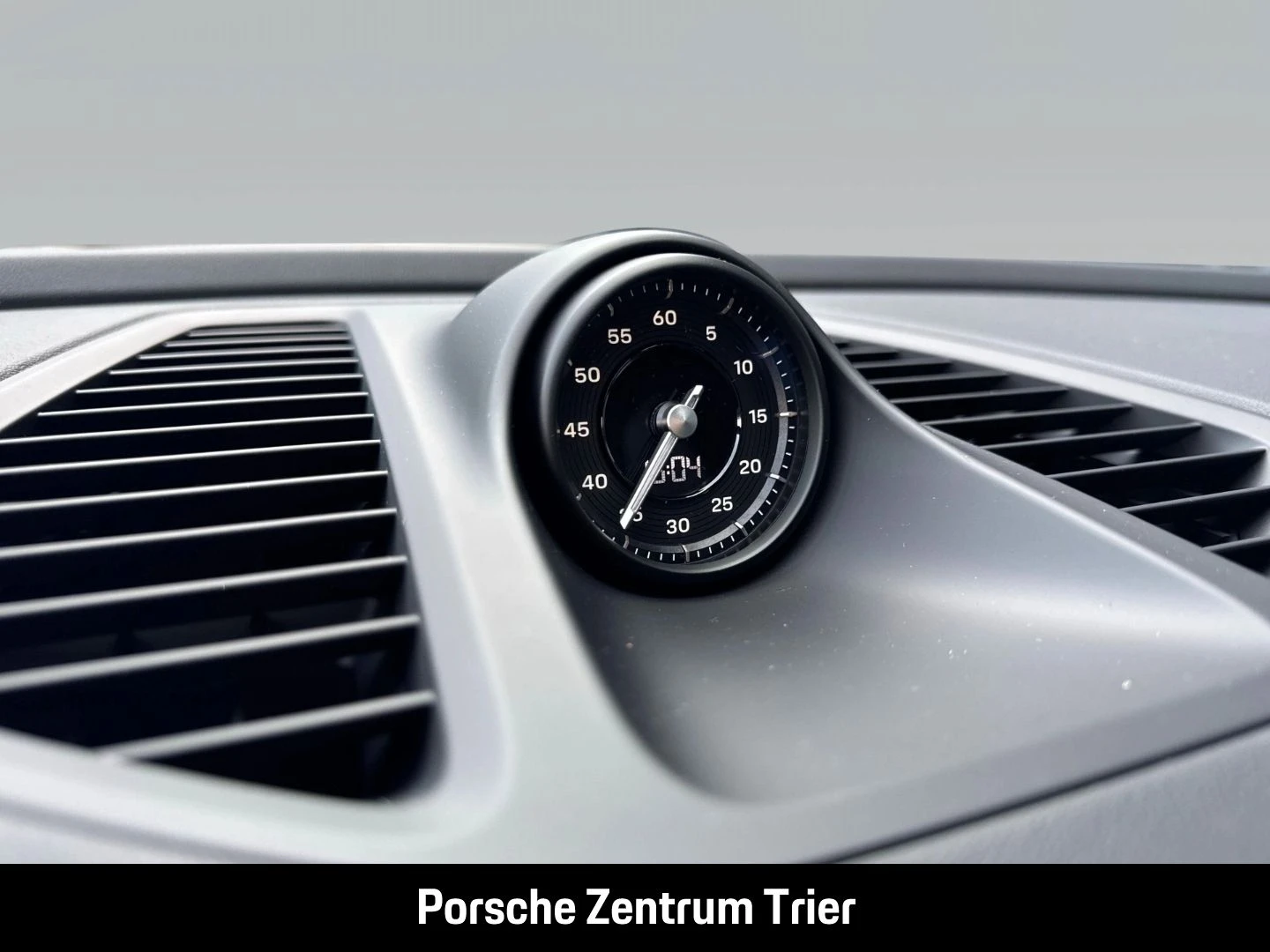 Porsche-Macan-image-22