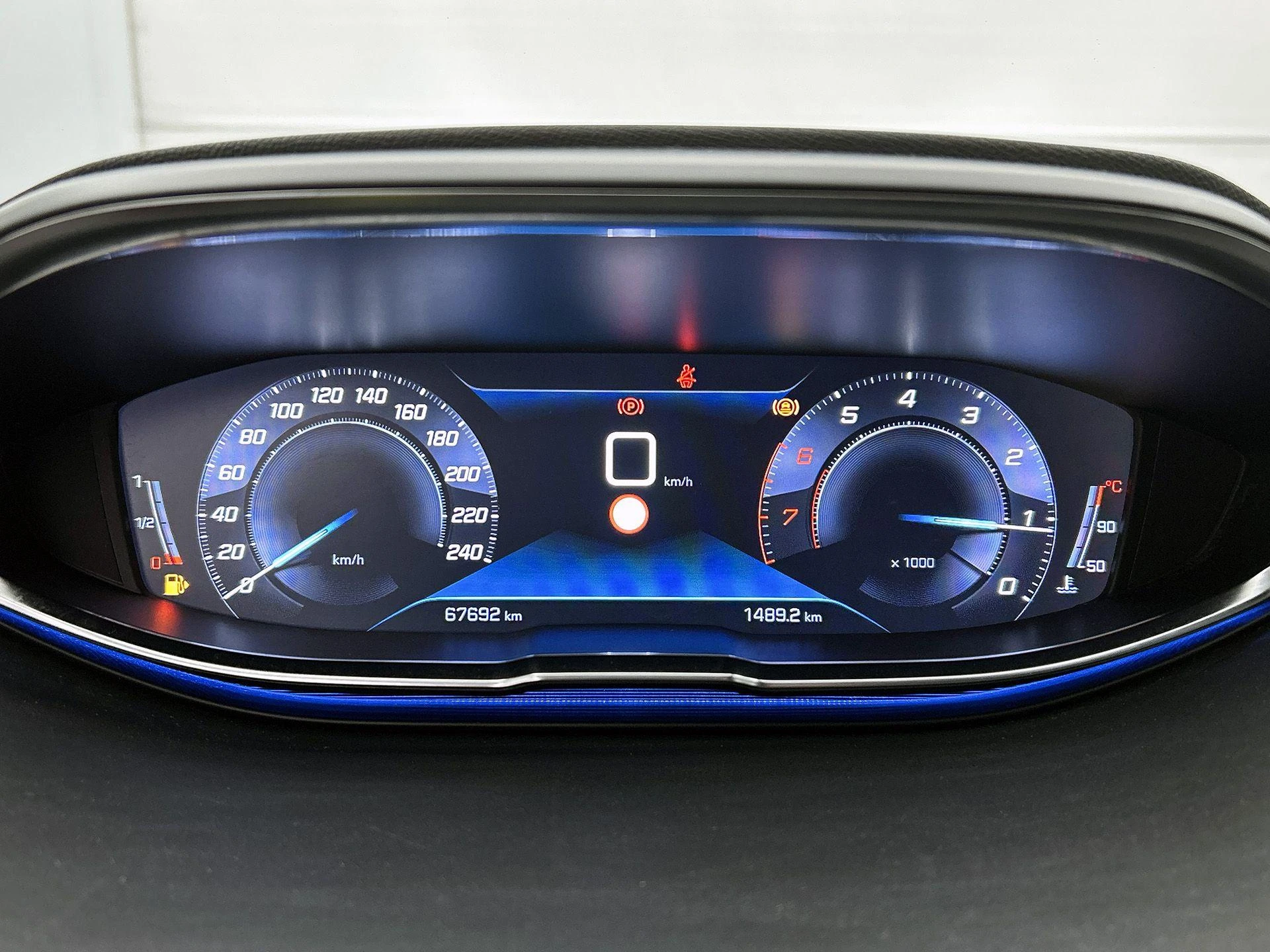 Peugeot-5008-image-11