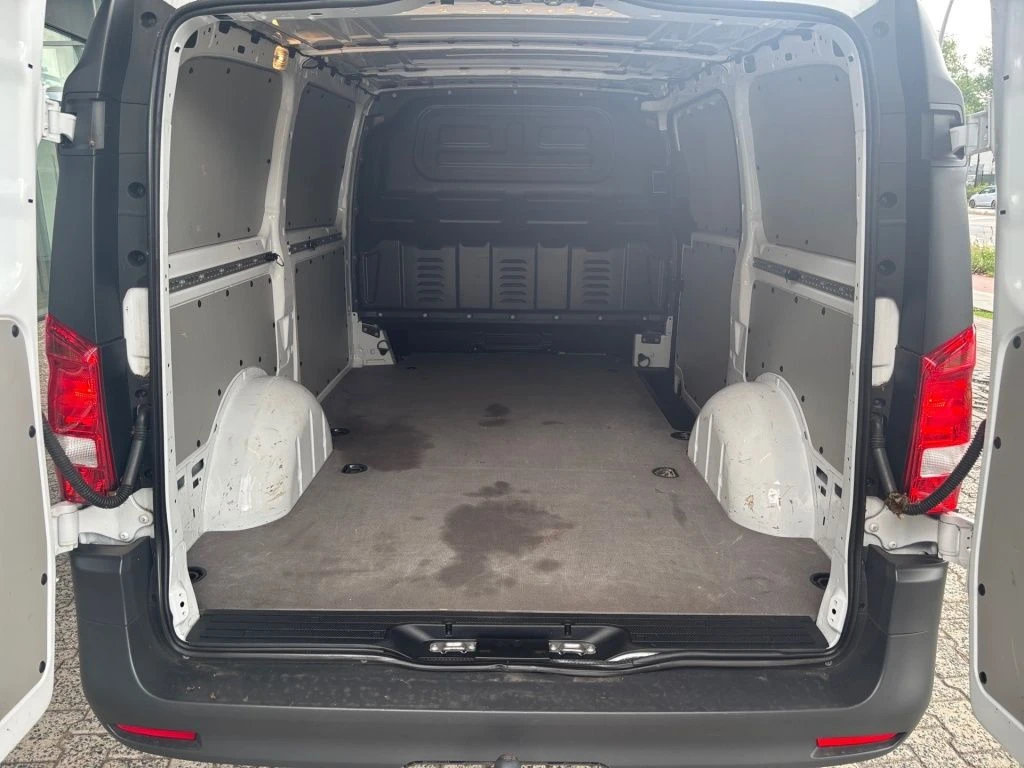 Mercedes-Benz-Vito 116-image-10