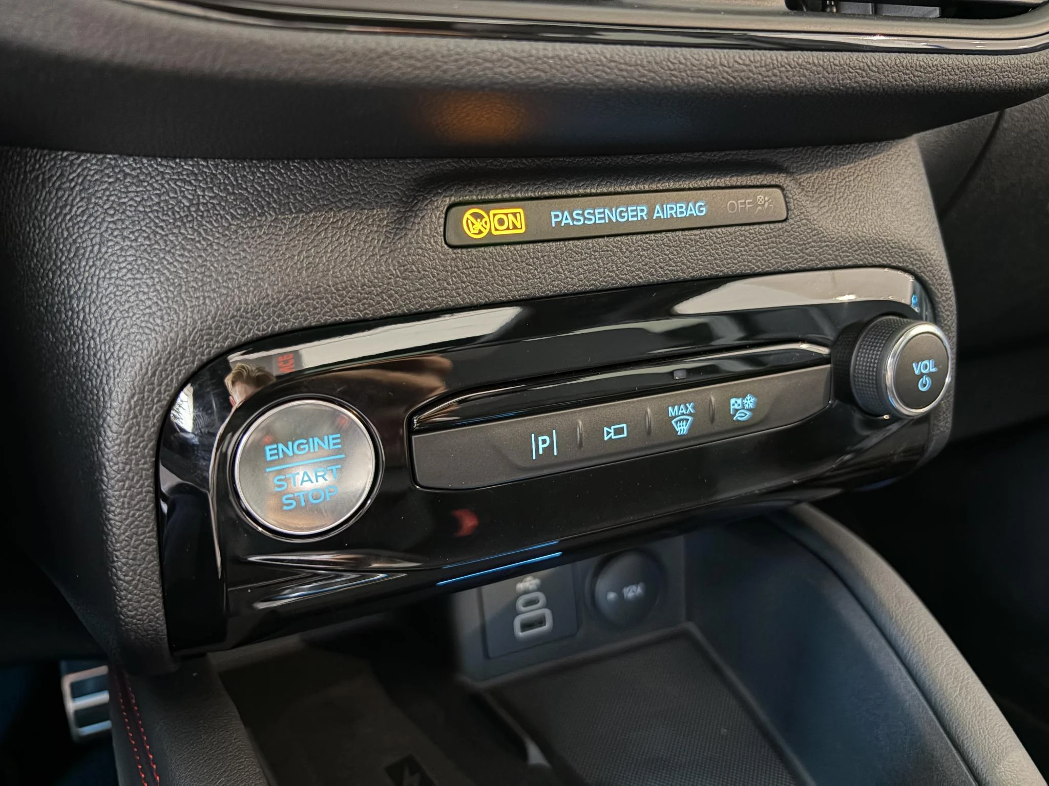 Ford-Kuga-image-12
