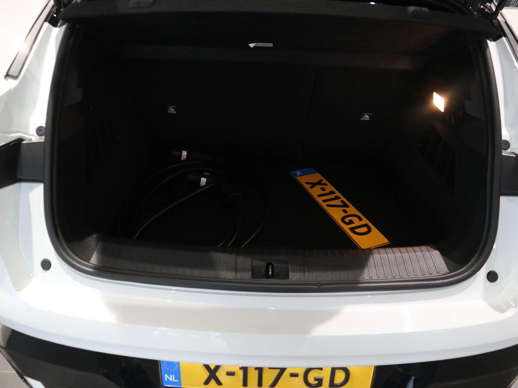 Renault-Megane E-Tech-image-22