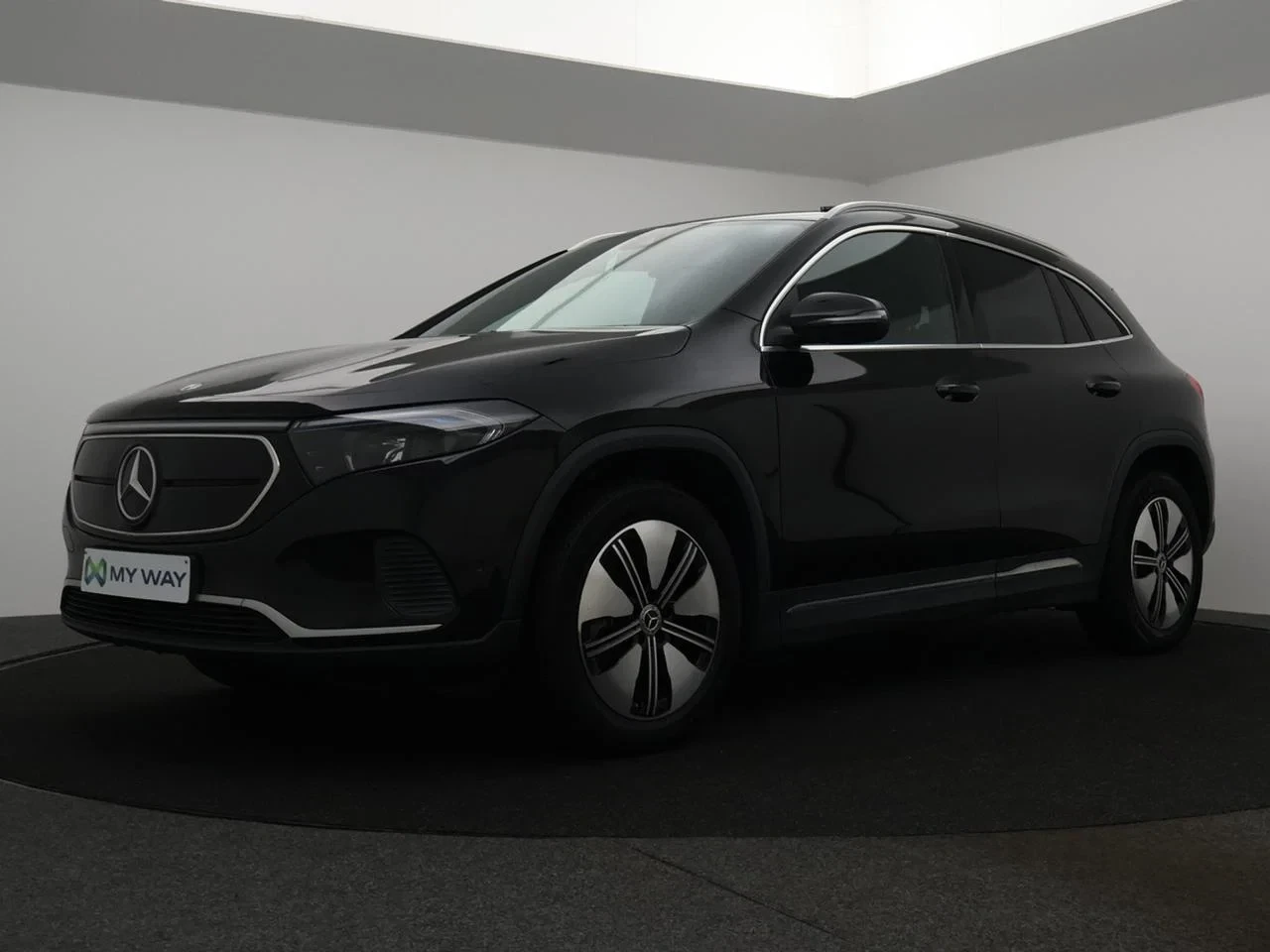 Mercedes-Benz-EQA-image-0