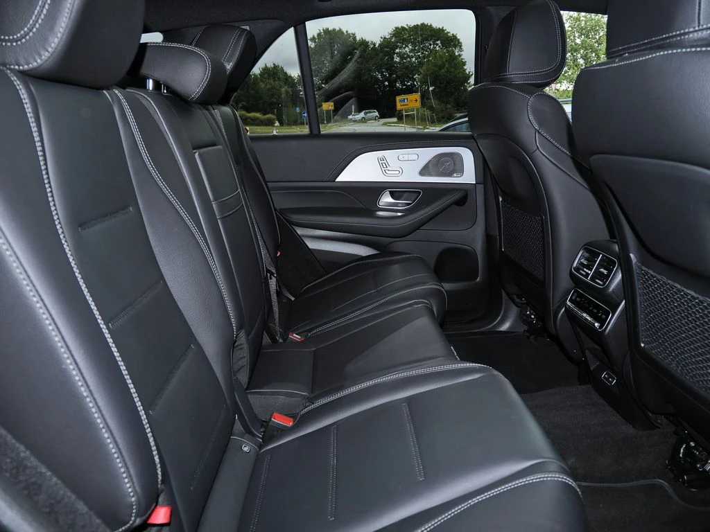 Mercedes-Benz-GLE 450 d-image-14