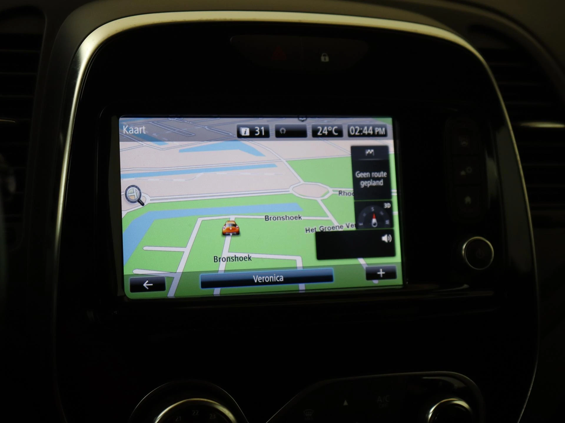 Renault-Captur-image-16