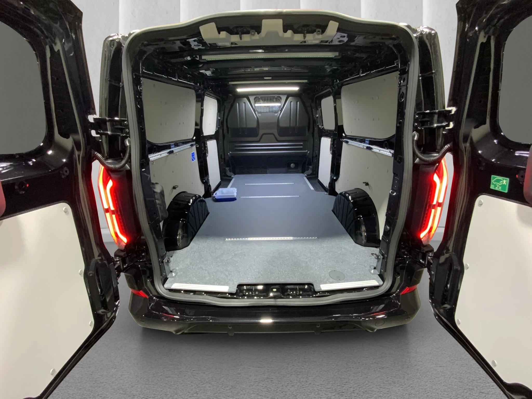Ford Transit Custom Sport 320 L2 Aut. 4x4 Kasten-LKW *Aktion Lieferung bis 30.06.2026*