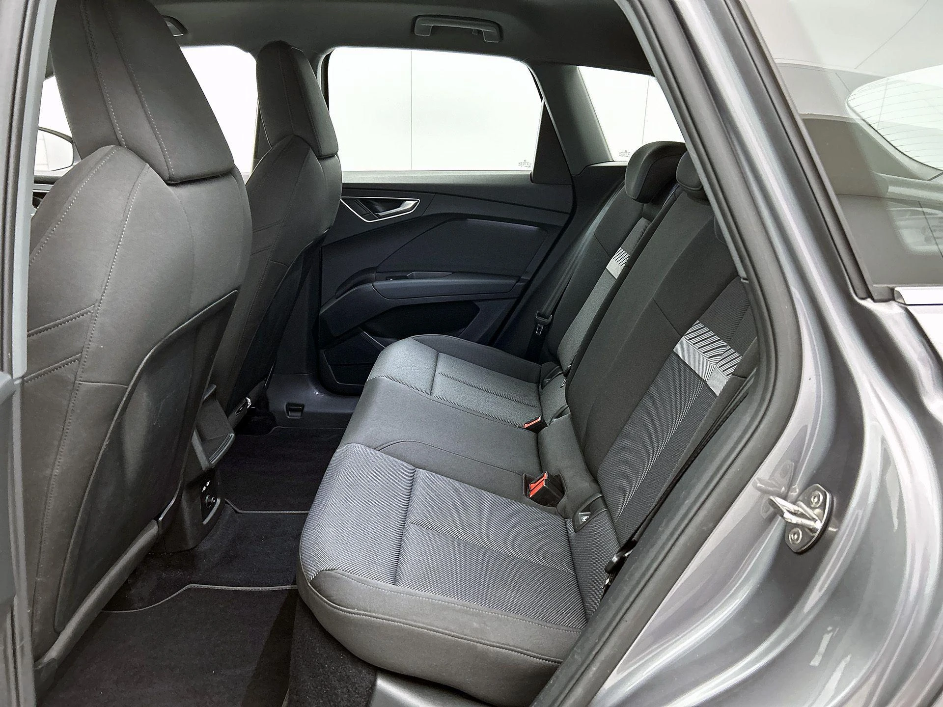 Audi-Q4 e-tron-image-26