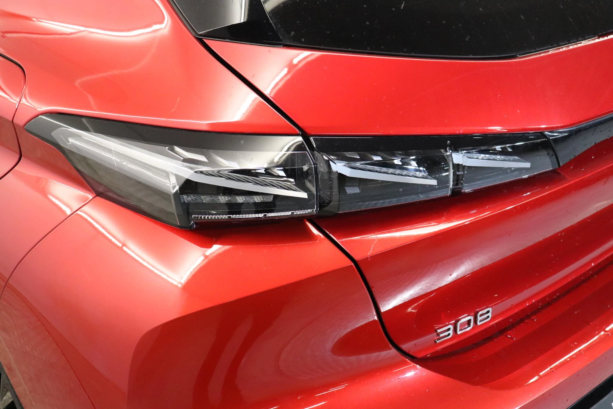 Peugeot 308 (5-d) 1.6 Hybrid 180 S&S EAT8 GT 132kW aut