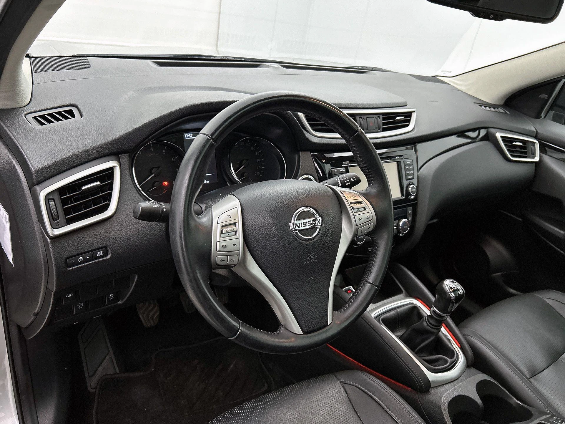 Nissan-QASHQAI-image-18