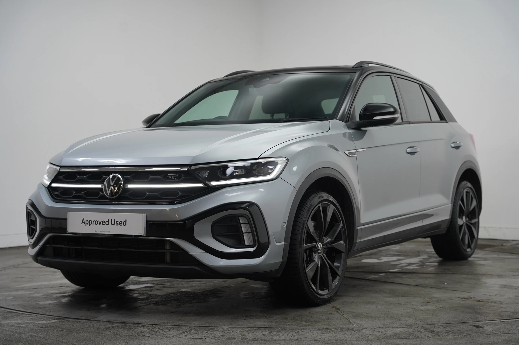 Volkswagen-T-Roc-image-46