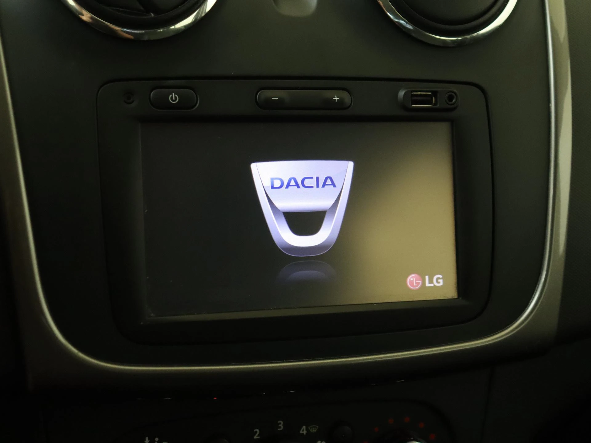 Dacia-Logan-image-16
