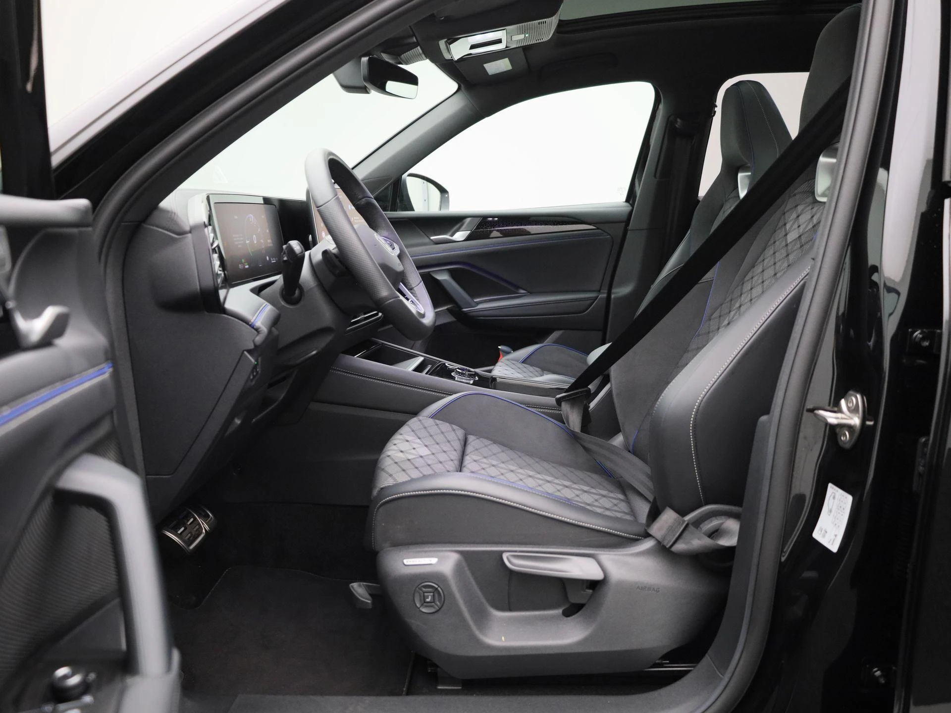 Volkswagen Tiguan 1.5 eHybrid R-Line Edition 204 PK|