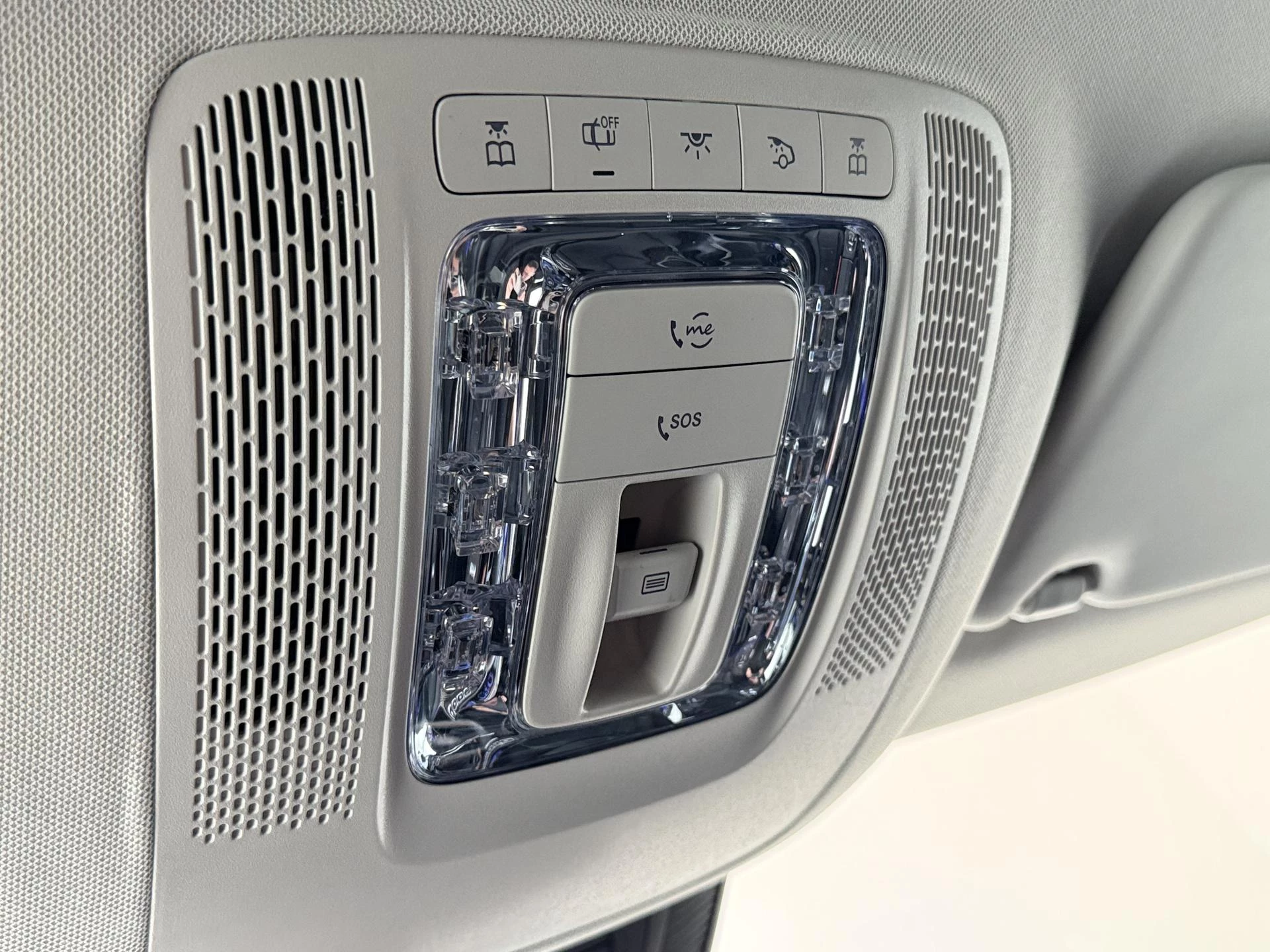 Mercedes-Benz-GLE-image-25