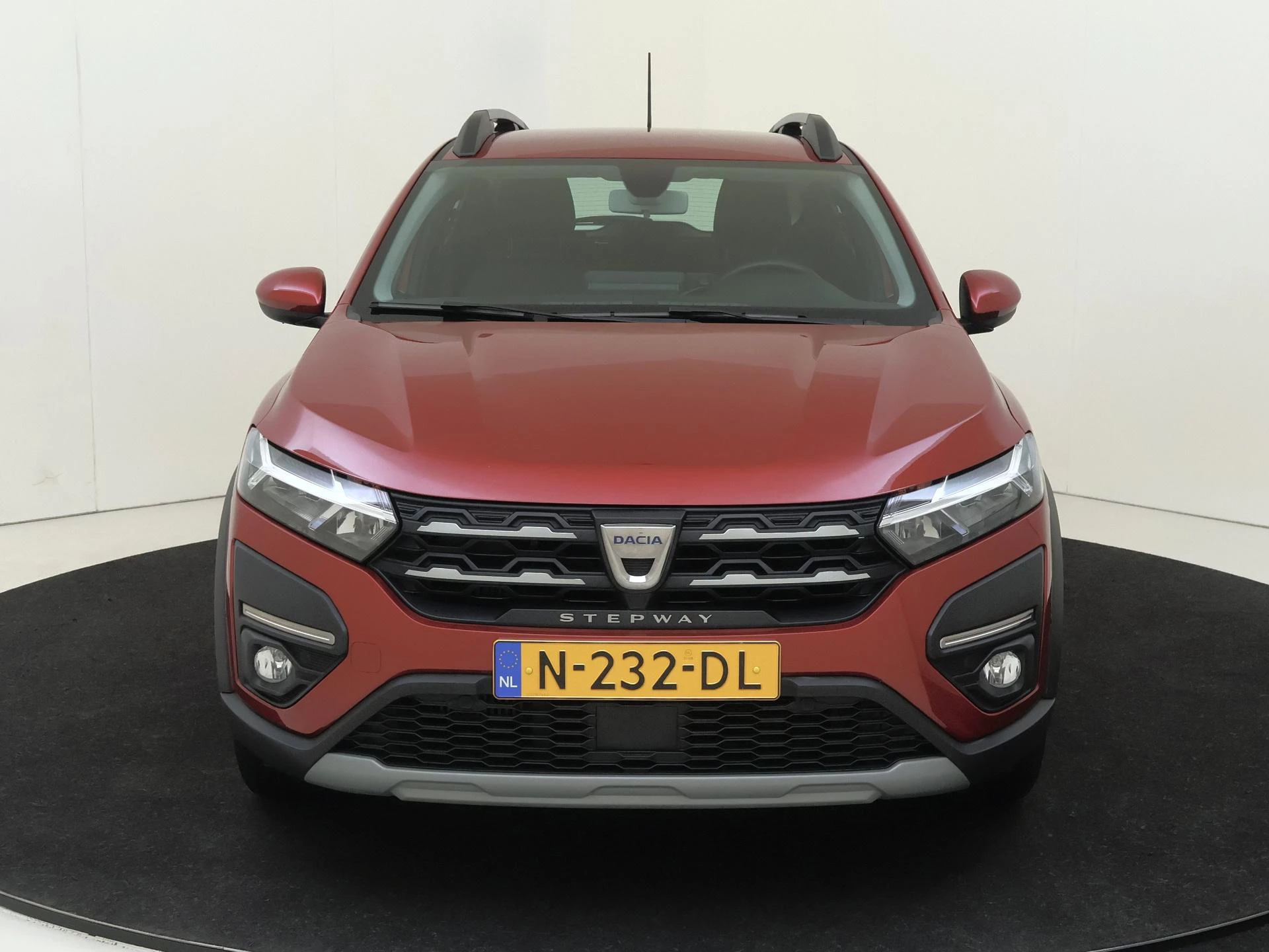 Dacia-Sandero Stepway-image-5