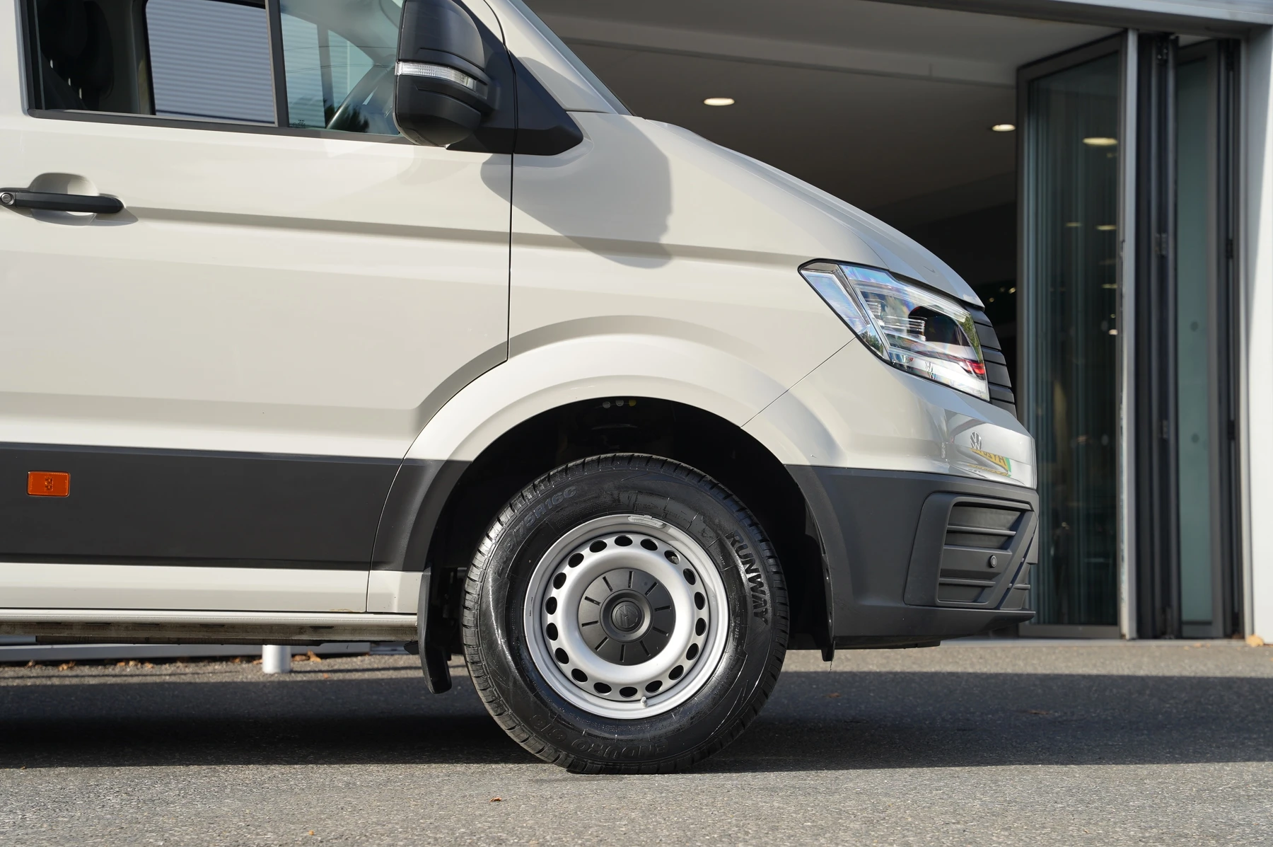 Volkswagen-Crafter-image-32