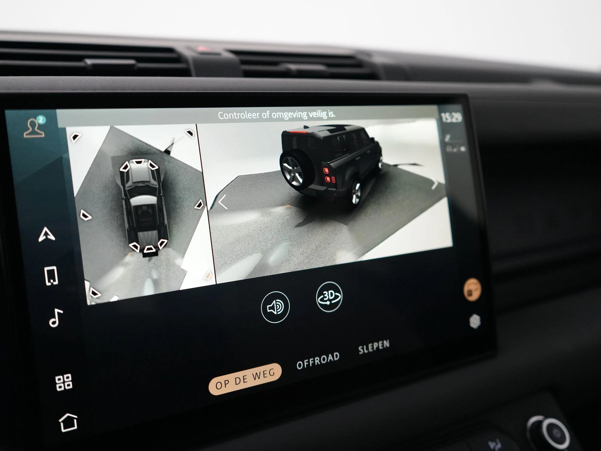 Land Rover-Defender-image-26