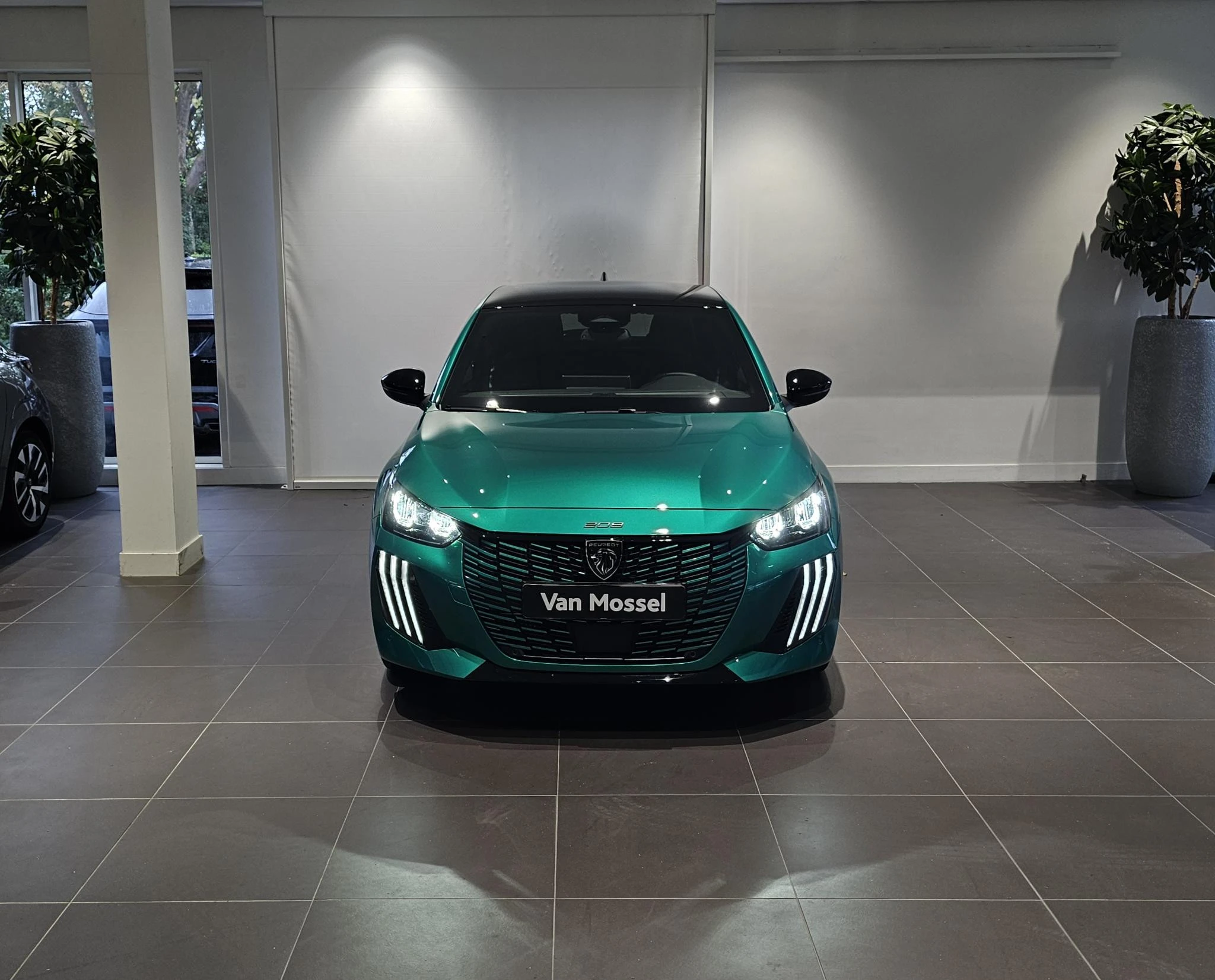 Peugeot-208-image-1