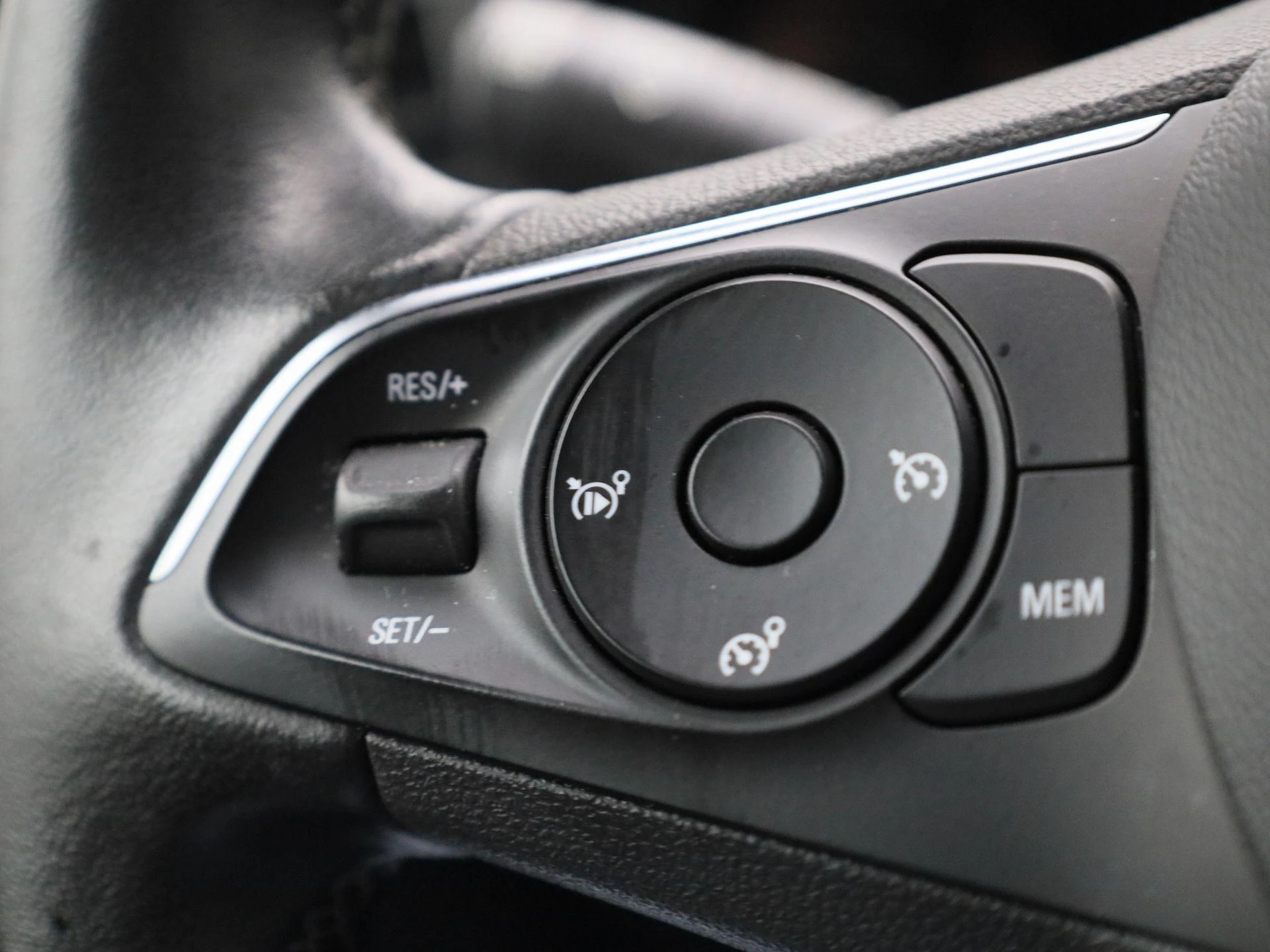 Opel-Mokka-image-20