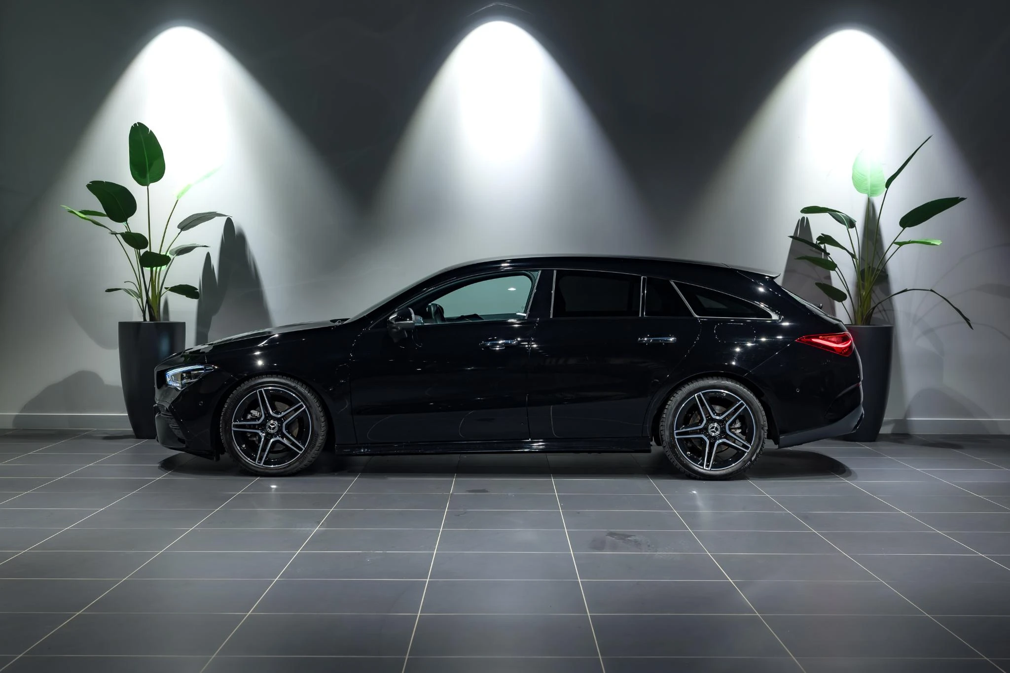 Mercedes-Benz-CLA-image-3