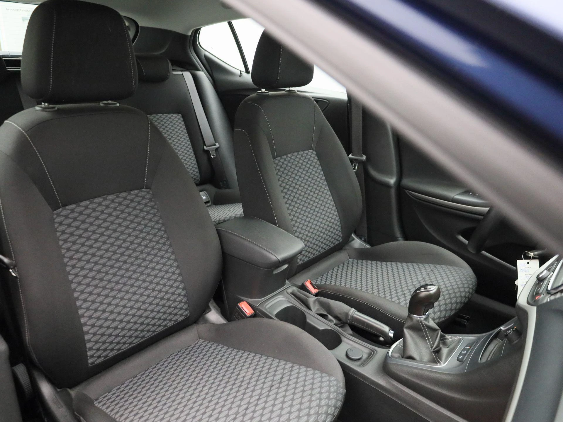 Opel-Astra-image-32