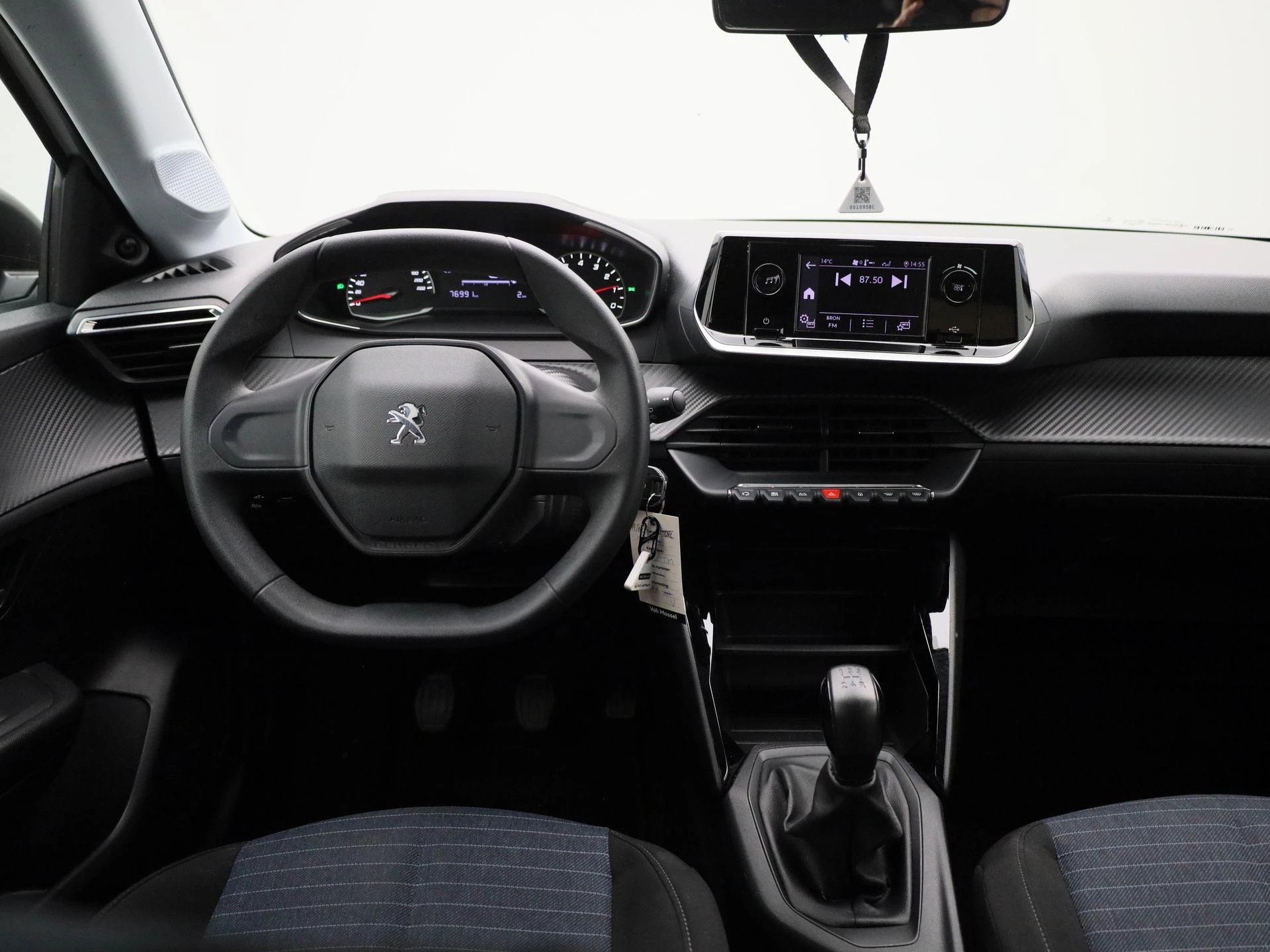 Peugeot-208-image-6