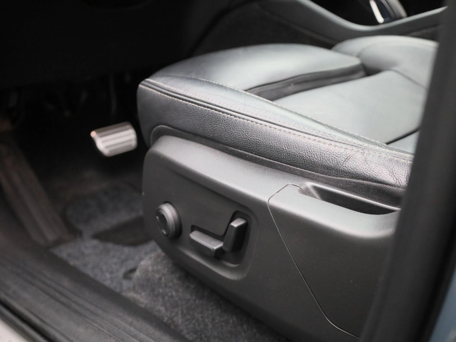 Volvo-XC40-image-34