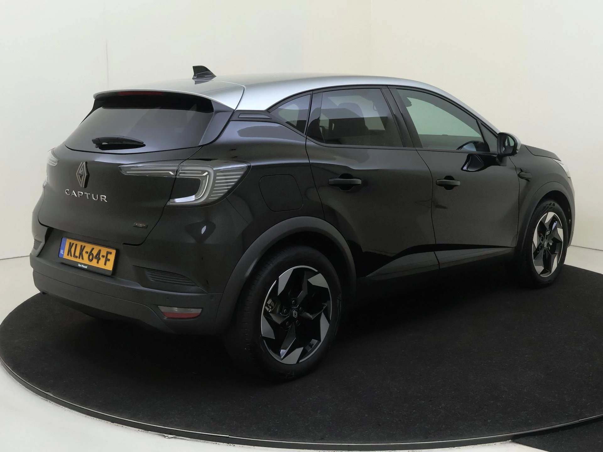 Renault Captur 1.8 E-Tech full hybrid 160 techno