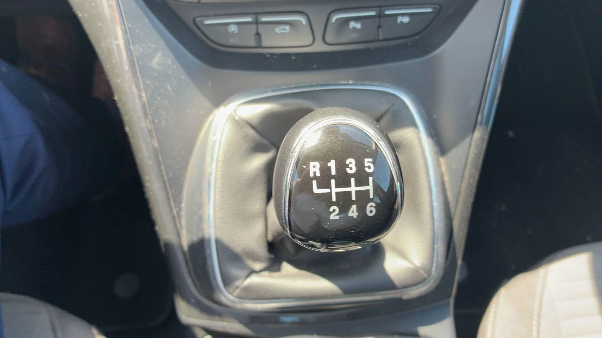 Ford-C-MAX-image-13