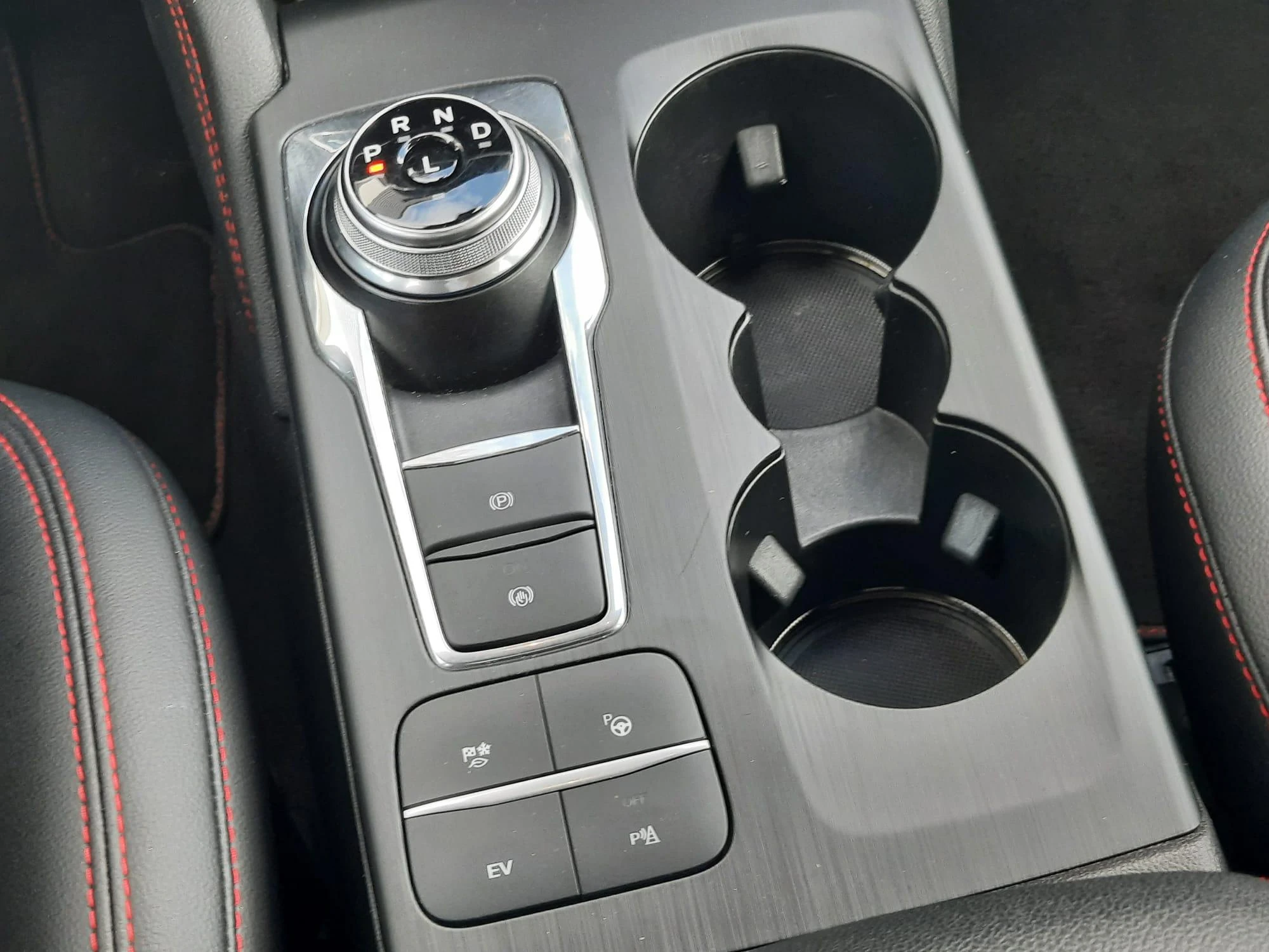Ford-Kuga-image-17