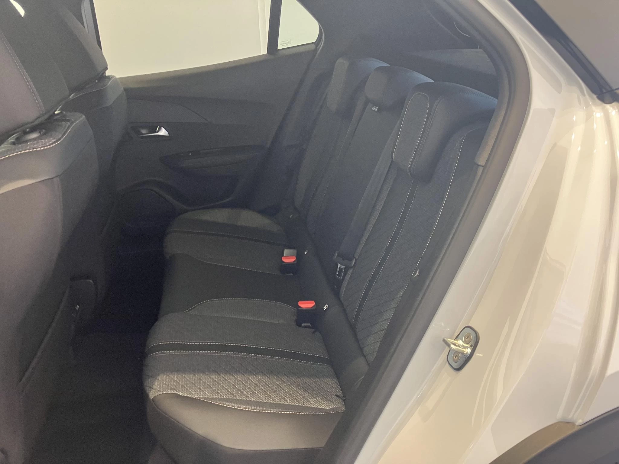 Peugeot-2008-image-14